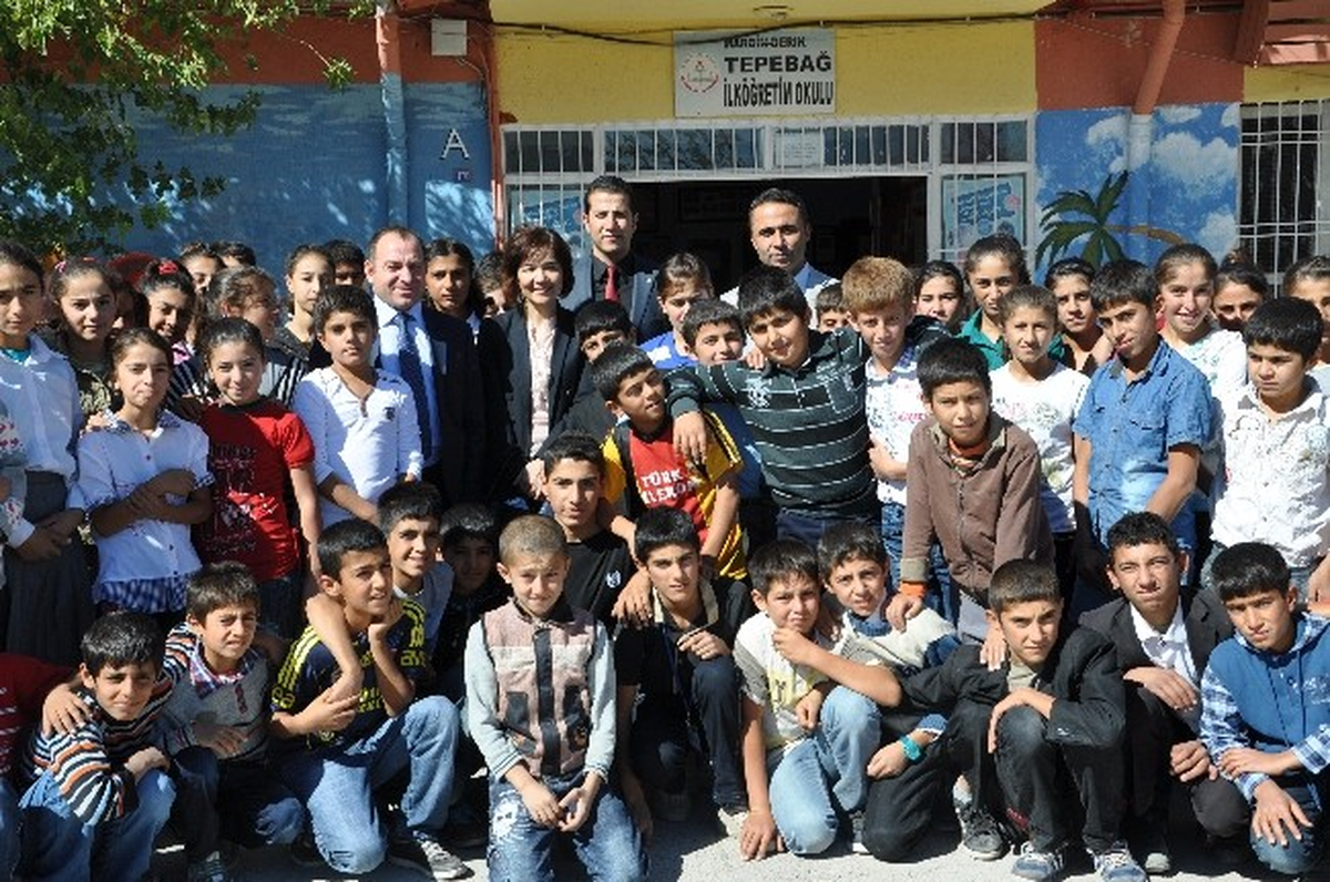 Japonya Büyük Elçiliği Proje Danışmanından Tepebağ İlkokulu\'na Ziyaret