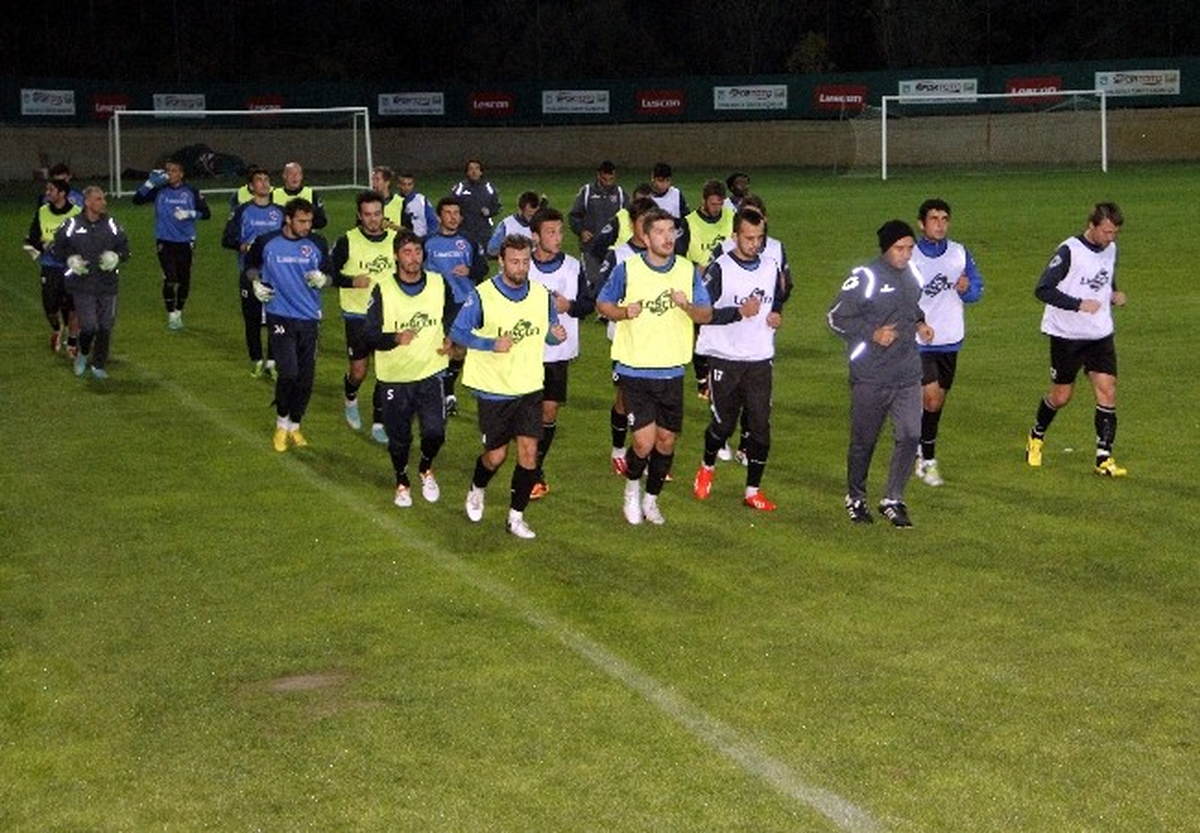 Karabükspor\'da Galatasaray Maçı Hazırlıkları Sürüyor