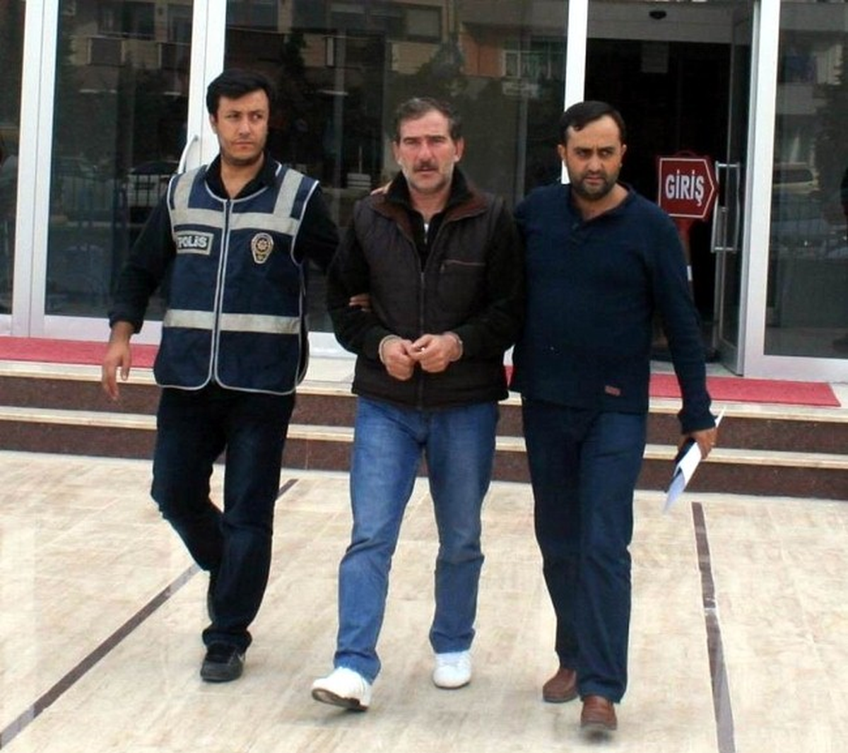 Kasa Hırsızına Suç Üstü