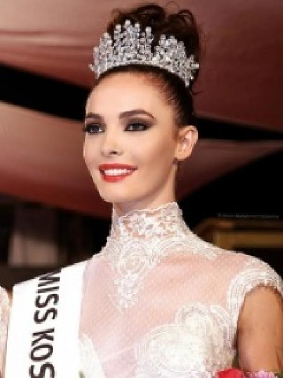 Kosova Güzeli Rusya\'daki Miss Universe 2013\'e Kabul Edilmedi