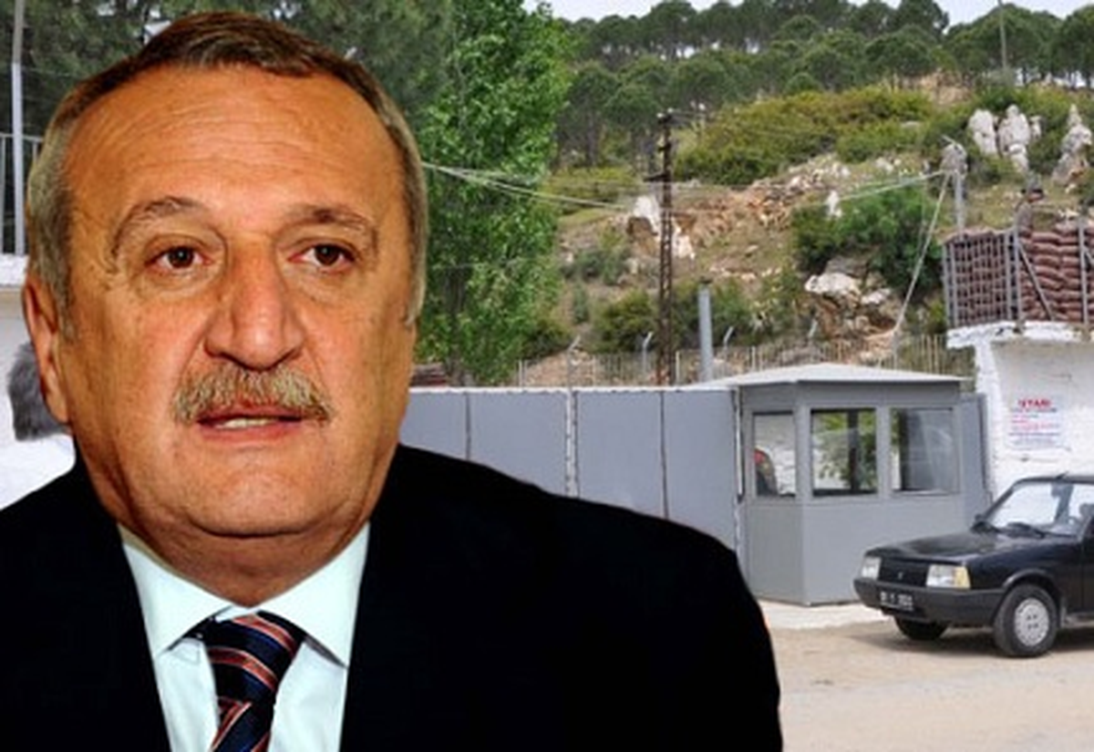 Mehmet Ağar Cezaevi\'ne Girmekten Kurtuldu