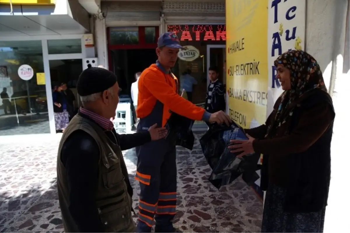 Gaziantep Şehitkamil Belediyesi Kurban Poşeti Dağıttı