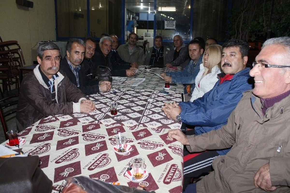 Selçuk\'ta Sendikalardan İsim ve İmzasız İhbar Mektuplarına Tepki
