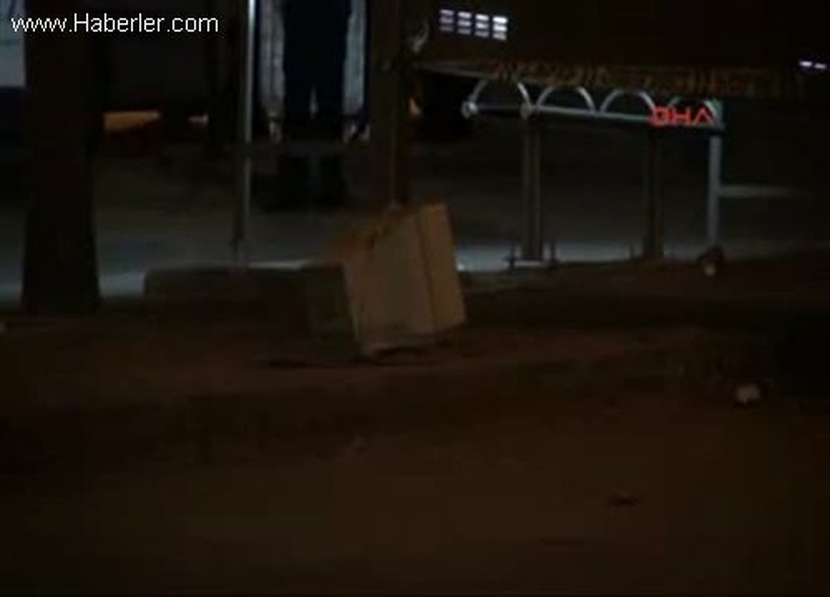 Şüpheli Bilgisayar Monitörü Fünyeyle Patlatıldı