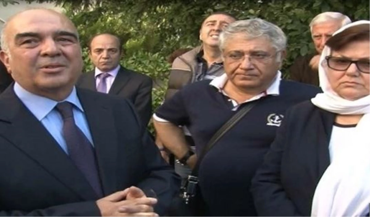 "Balyoz" Hükümlüsü Koramiral Cora, Babasının Cenaze Törenine Katıldı