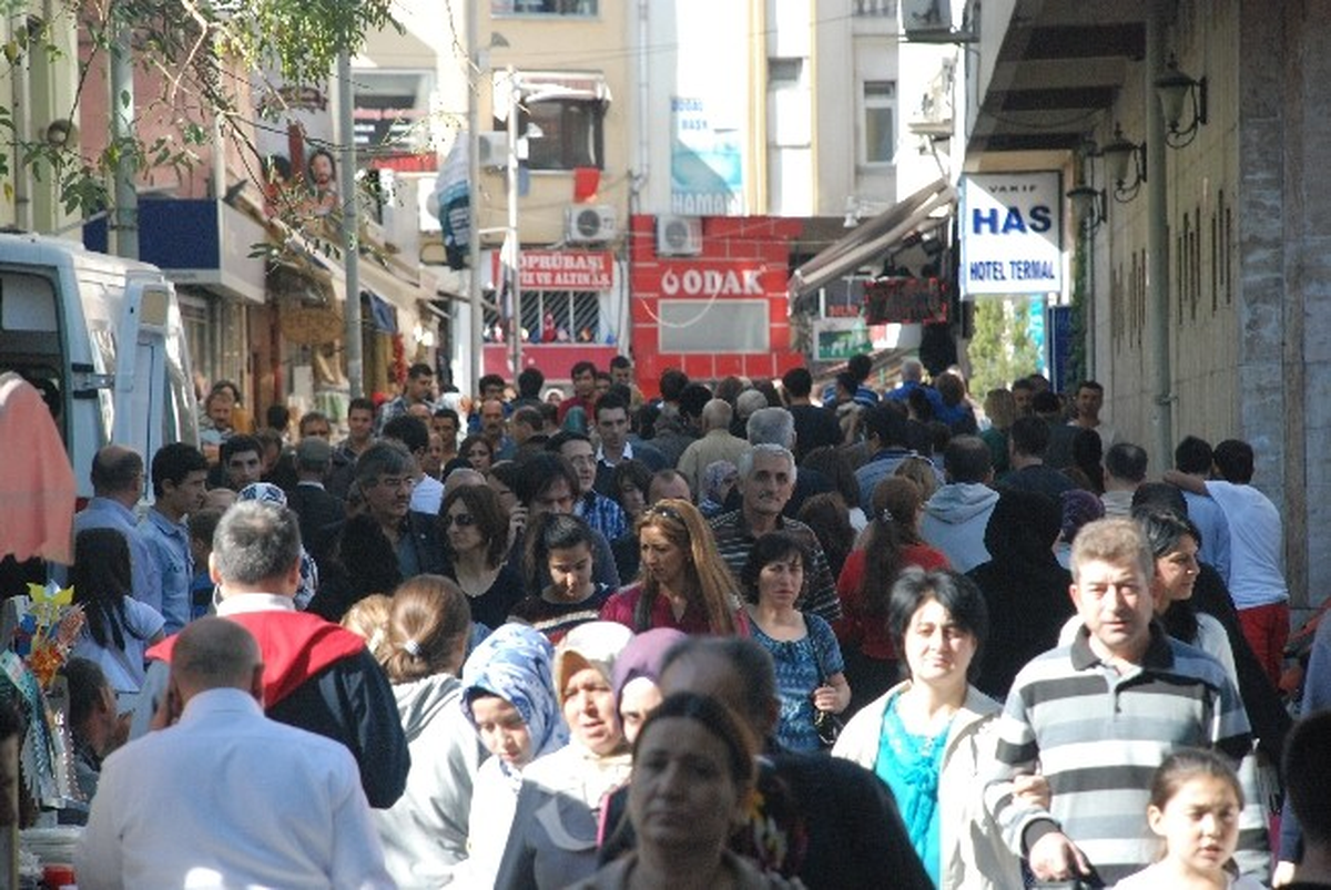 Bayram Esnafın Yüzünü Güldürüyor