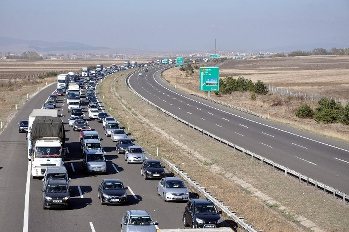 Bayram Trafiği Bolu\'da Çileye Dönüştü