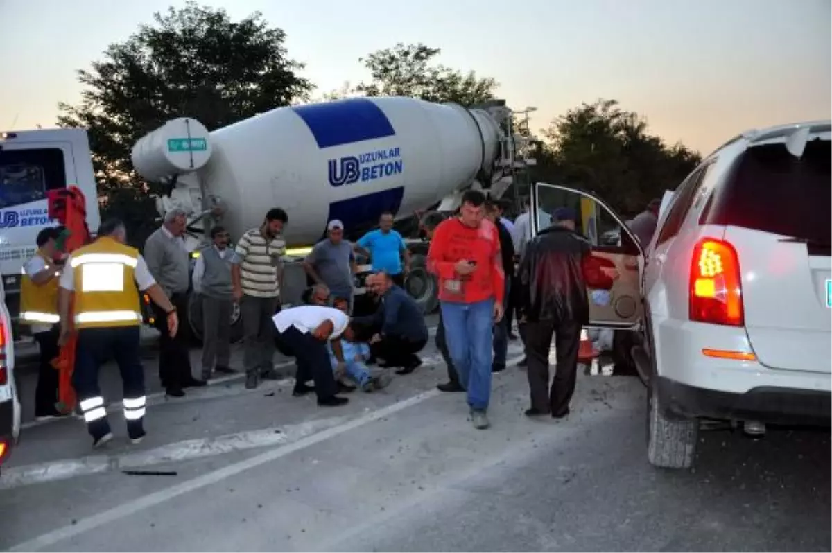 Cipiyle Beton Mikserine Çarptı, Ayak Bileği Parçalandı