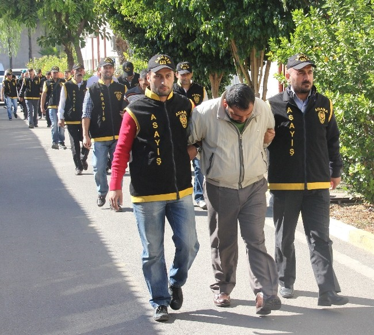 Düğün İçin Kiraladıkları Araçları Yurt Dışına Sattılar