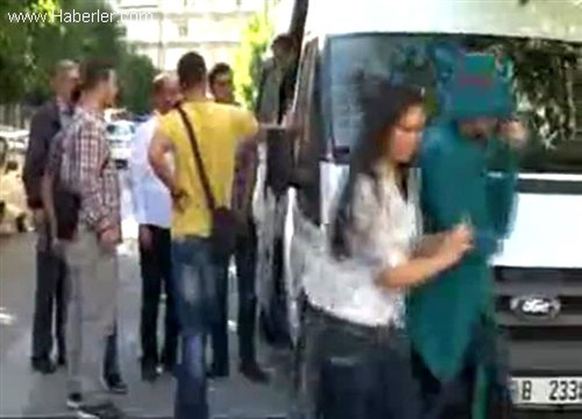 \'Düğünümüz Var\' Diye Kiralayıp Suriye\'de Satmışlar