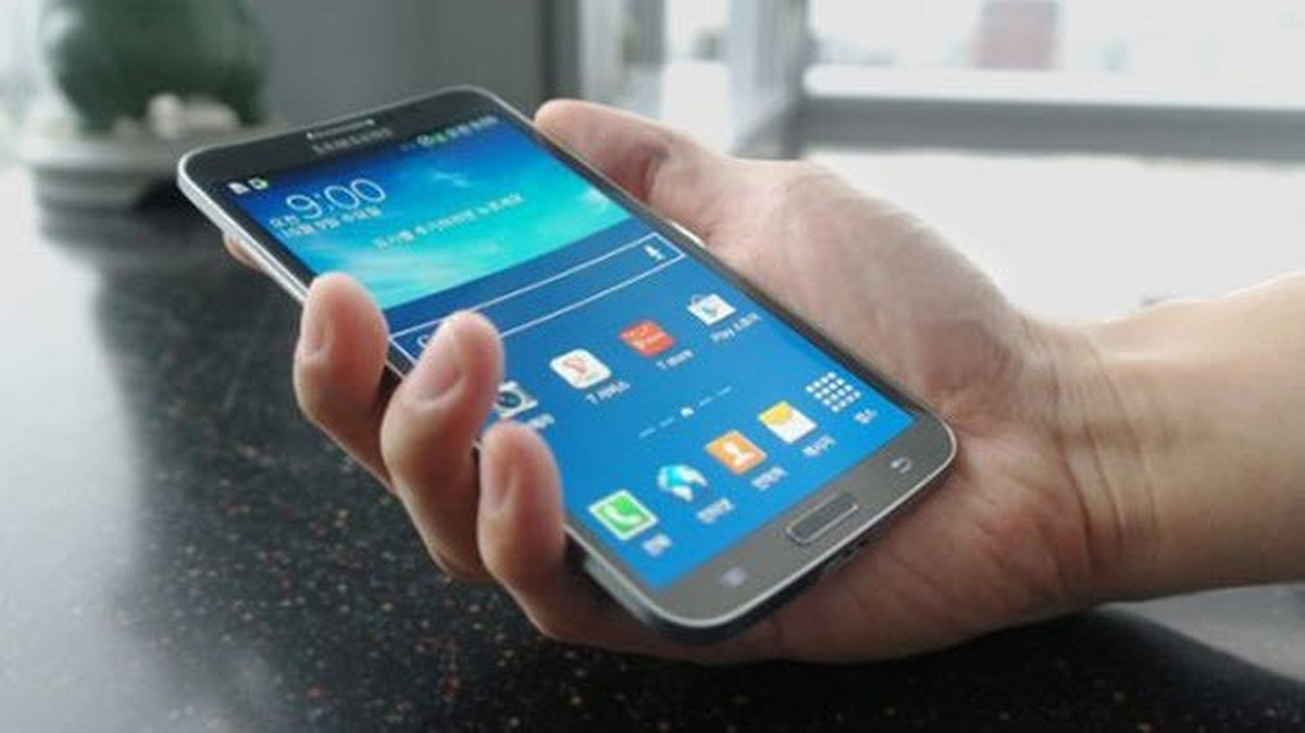 Galaxy Round vs Note 3 vs S4!