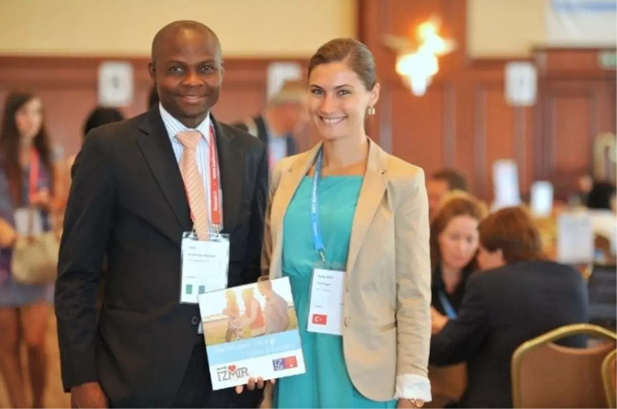 İzmir Üniversitesi Uluslararası Platformda