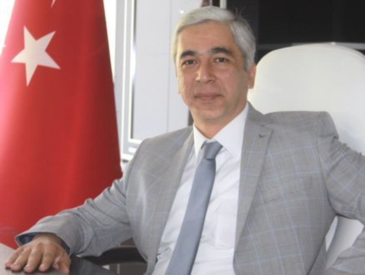 Saruhanlı\'da Bin 50 Kişiye Bayram Yardımı