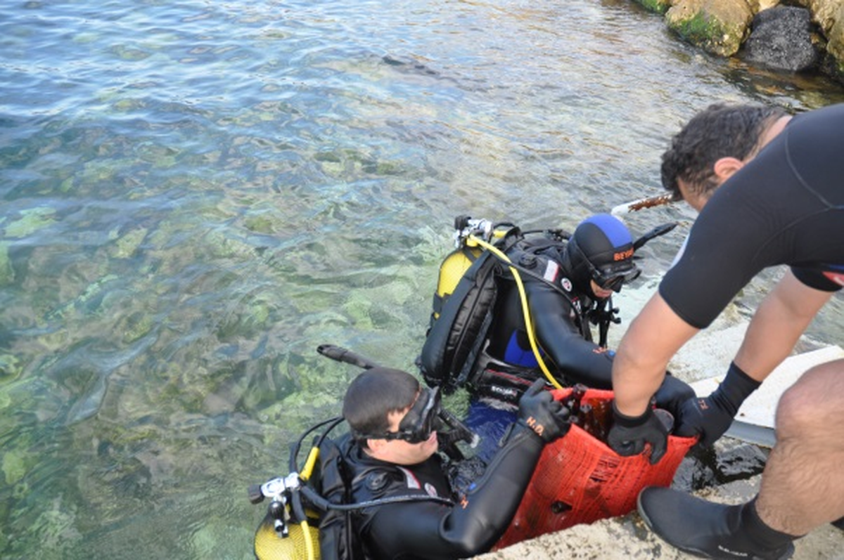 Sualtı Timi Dalgıçları, Deniz Temizliği Yaptı