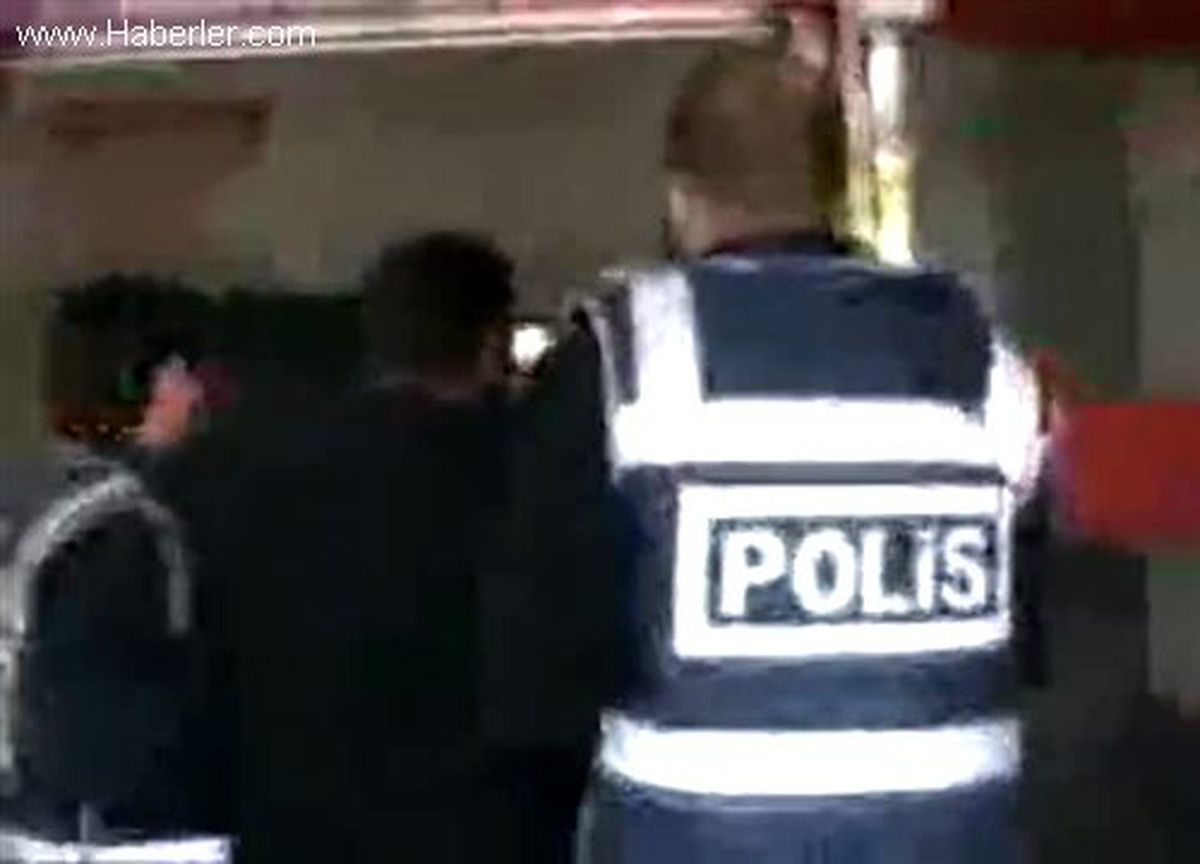 Bursa Dede Silahını Temizlerken Torunun Vurdu, Annenin Yalanını Polis Ortaya Çıkardı
