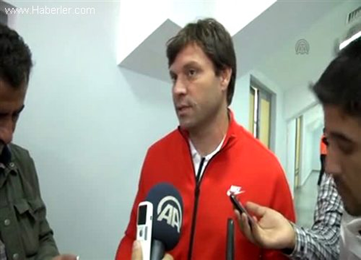 Eskişehirspor Teknik Direktörü Sağlam
