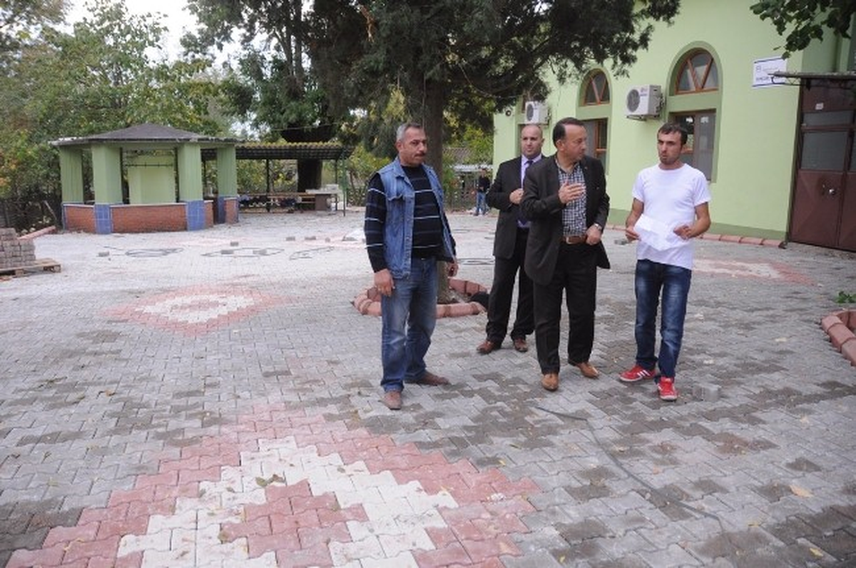 Kartepe\'nin Camileri Şık Görünüme Bürünüyor