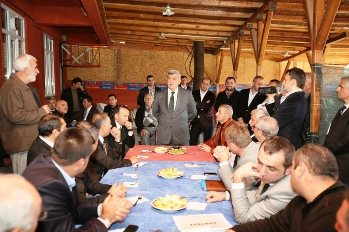 Başkan Karaosmanoğlu Kartepe\'nin Köylerinde İncelemelerde Bulundu