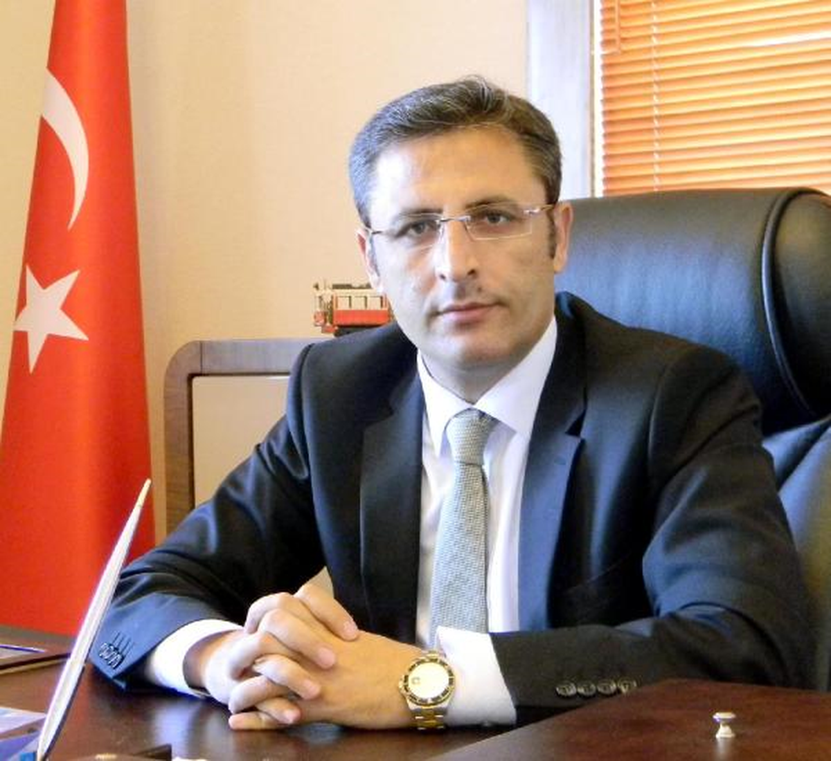Gazipaşa\'da Gece Başlayan Orman Yangını Kontrol Altına Alınamıyor (2)