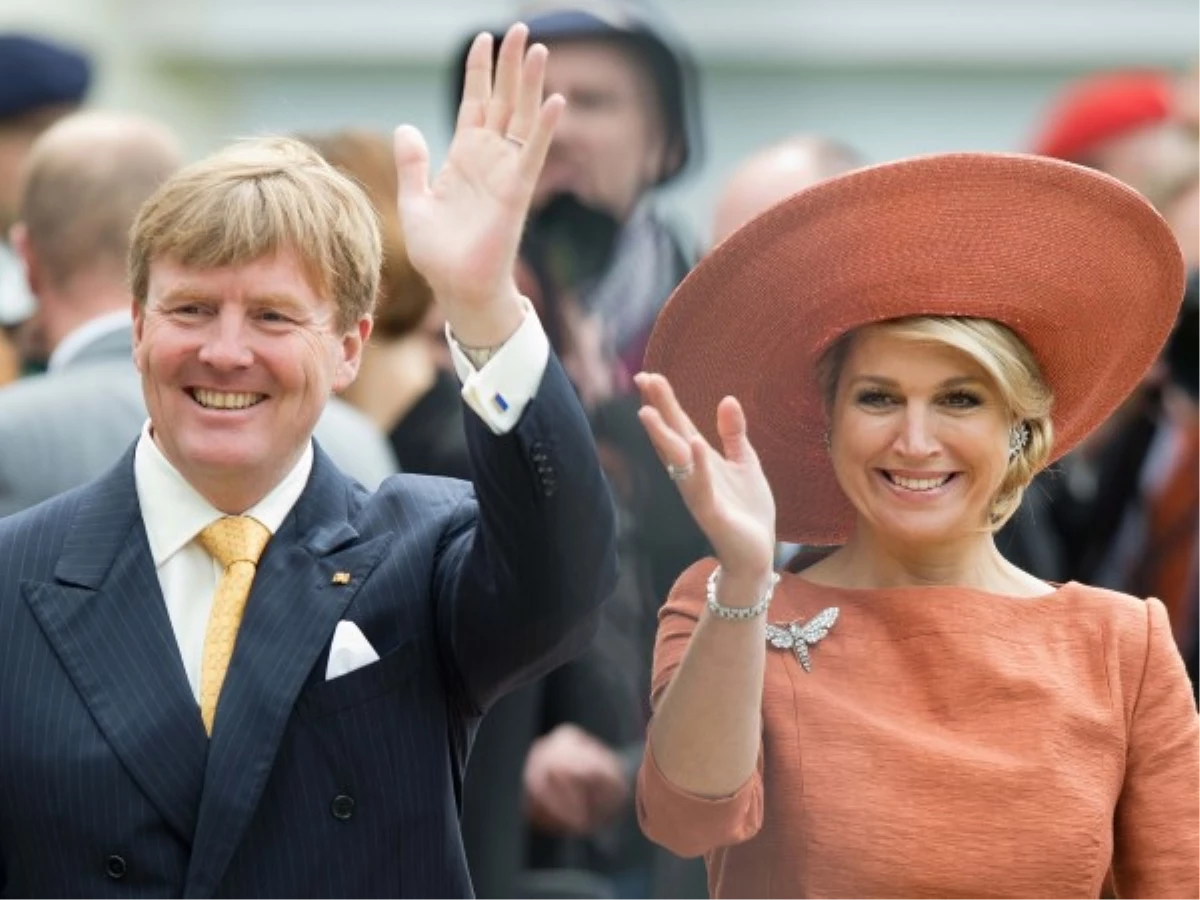 Hollanda Kral ve Kraliçesi İsveç\'te