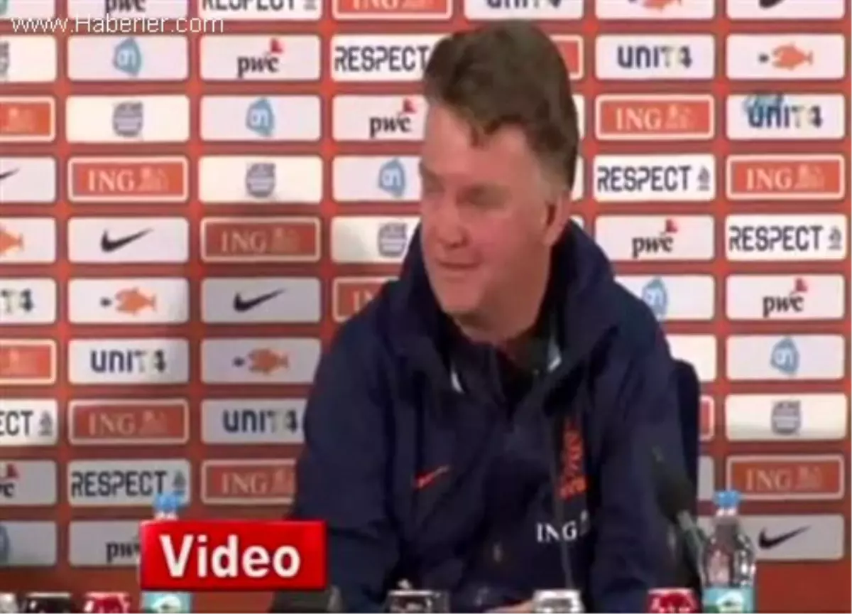 Louis Van Gaal, \'Türk Milli Takımı Tehlikeli Oyunculara Sahip\'