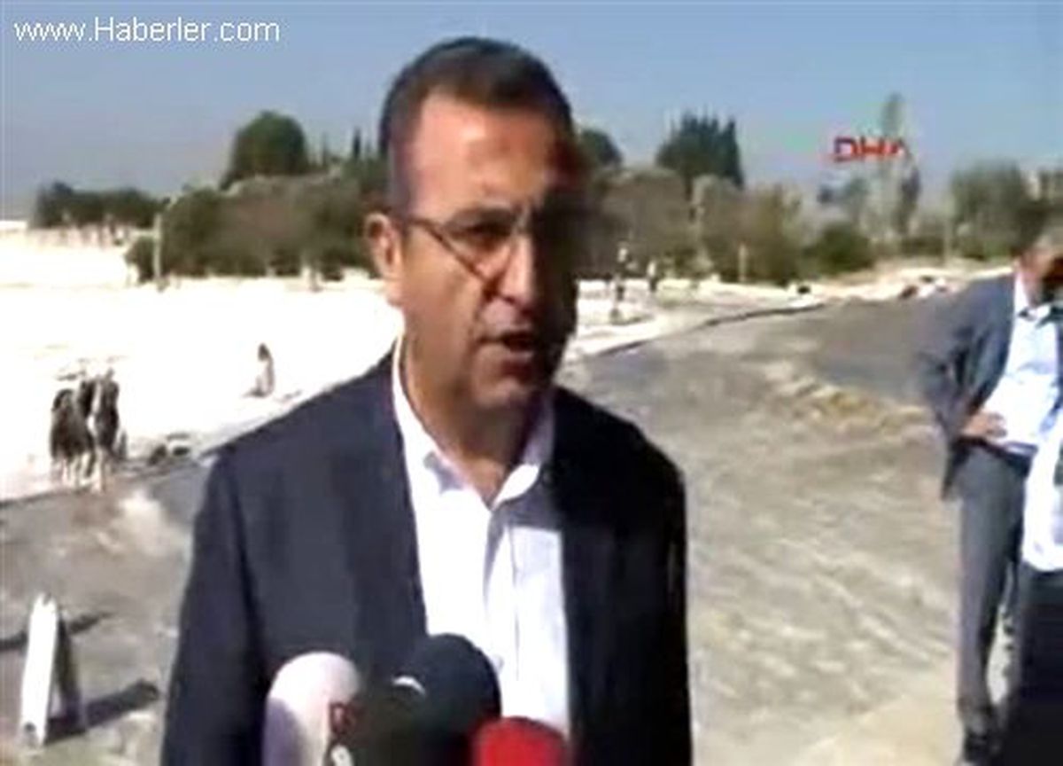 Pamukkale\'ye Ziyaretçi Sayısı Her Geçen Yıl Artıyor