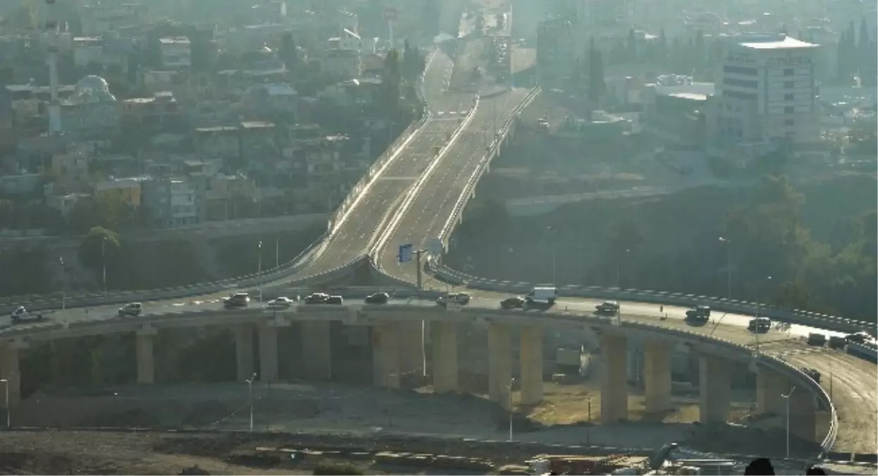 Yeşildere-Menderes Caddesi Arası Trafiğe Açıldı