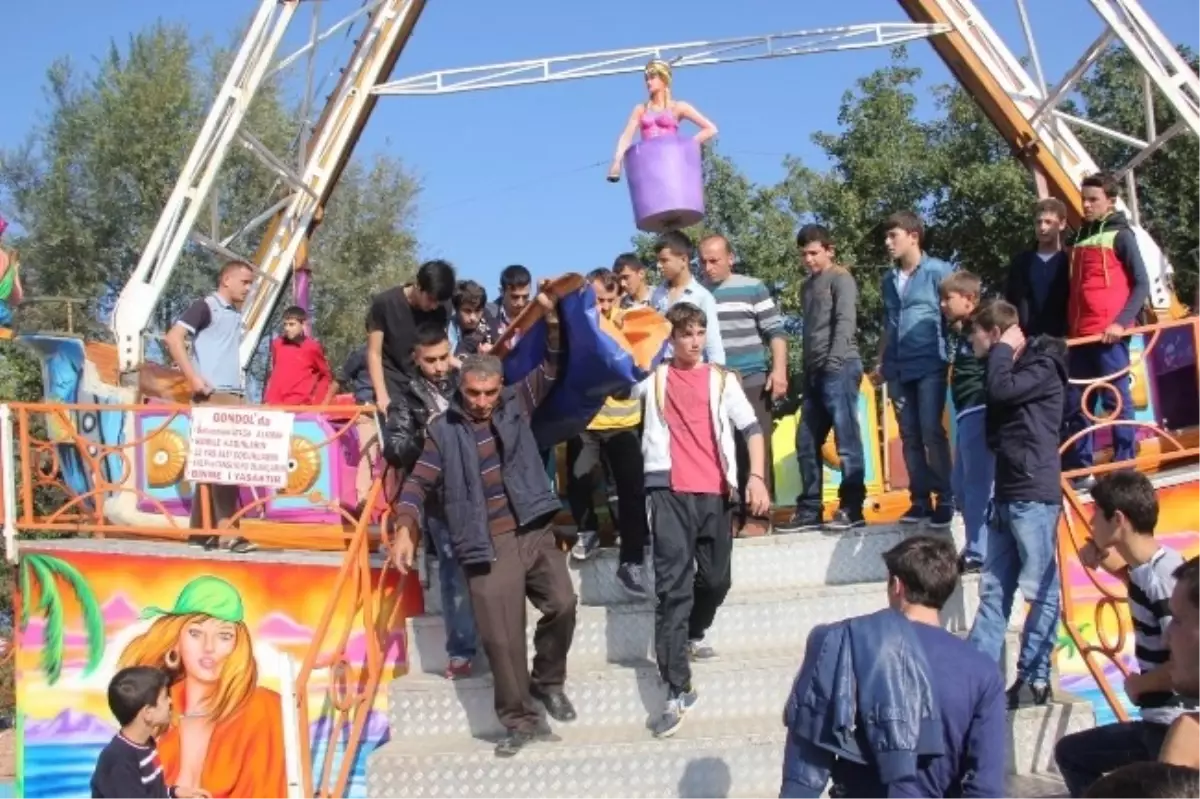 Bindiği Gondolda Hastanelik Oldu