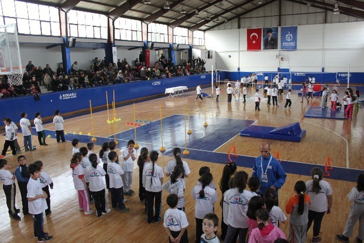 Çocuklar, Spor Okulları\'na Koştu