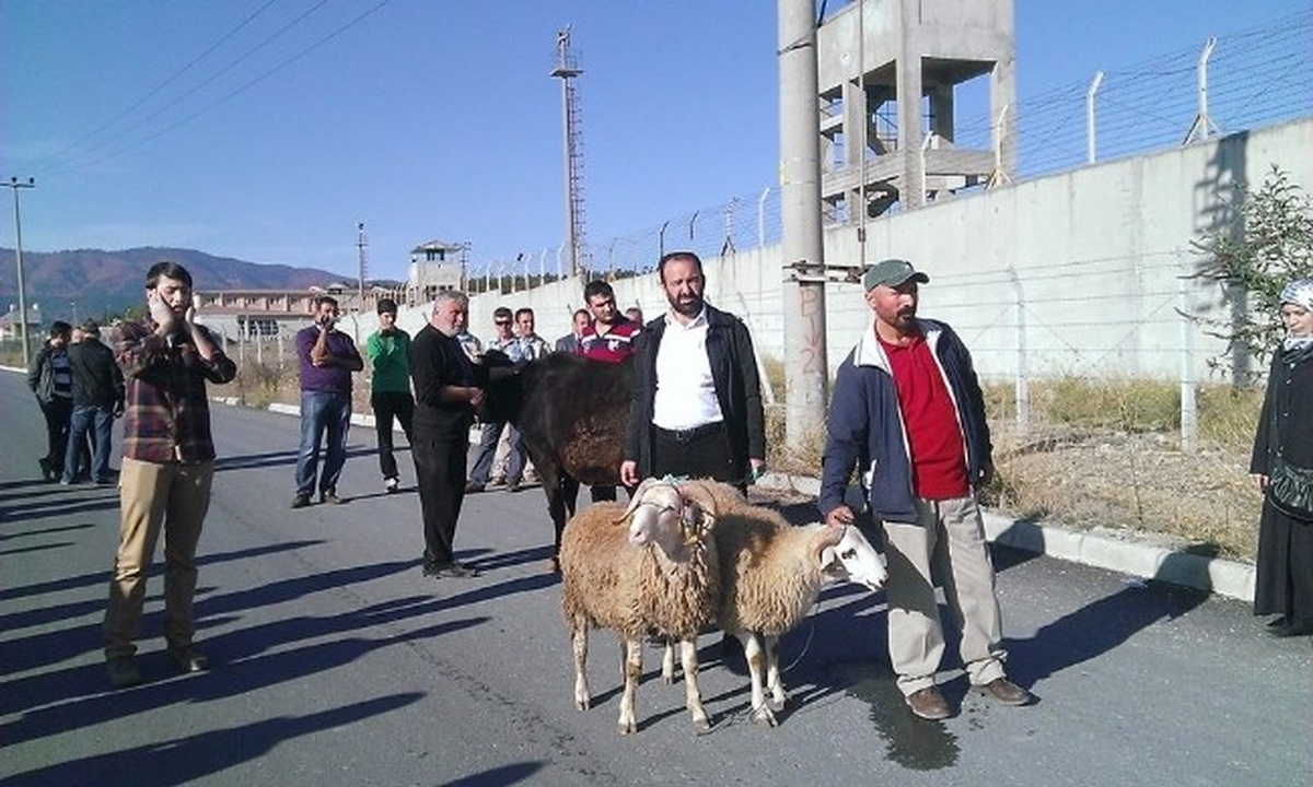 İbda-C Lideri Salih İzzet Erdiş İçin Kurban Kestiler