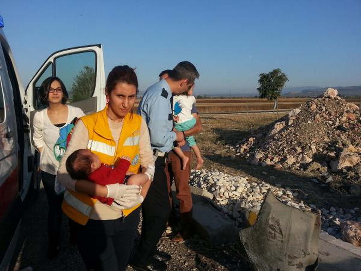 Kavşakta Kaza Ucuz Atlatıldı: 1 Yaralı
