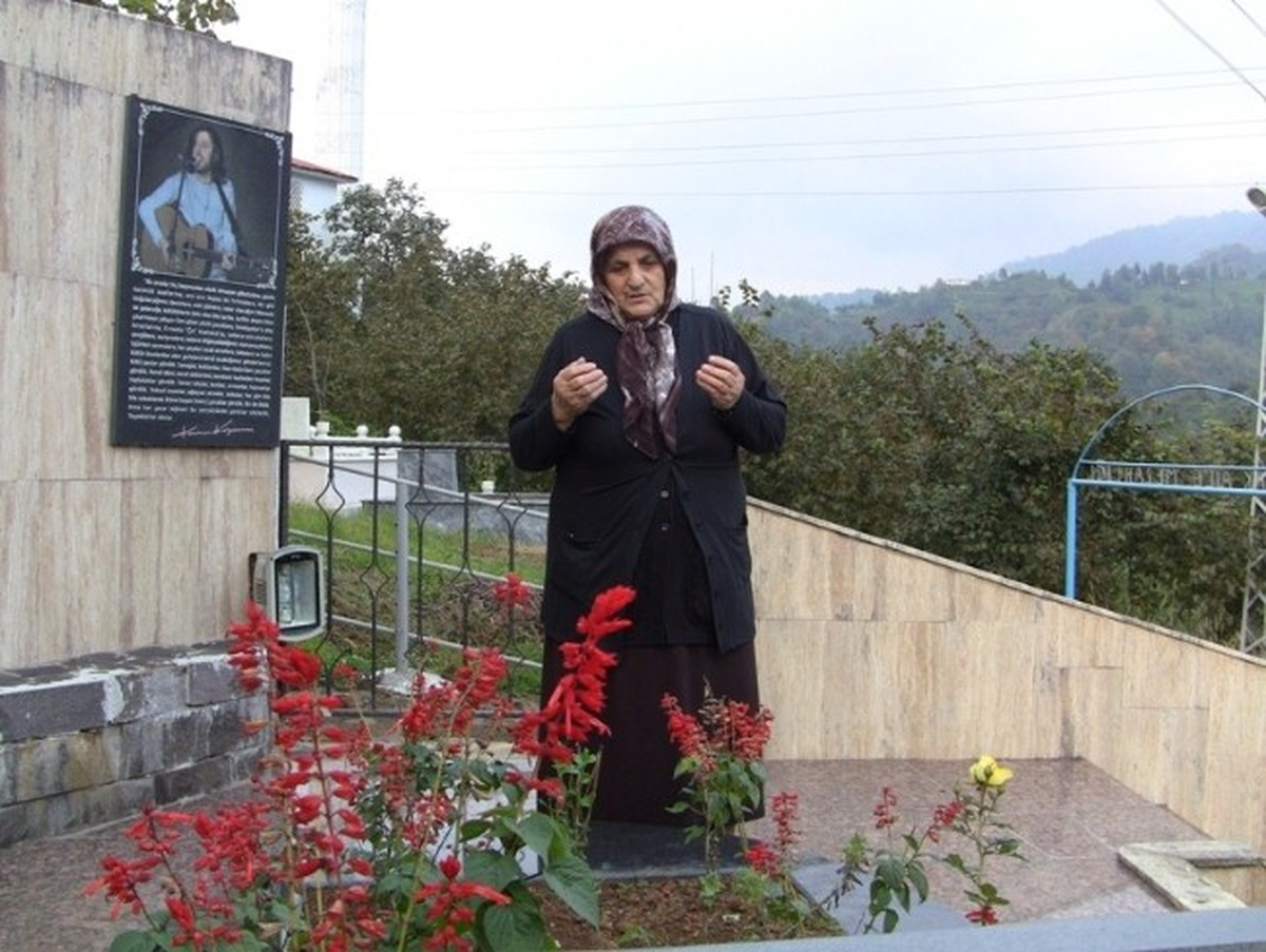 Kazım Koyuncu\'nun Mezarını İlk Defa Bir Vali Ziyaret Etti