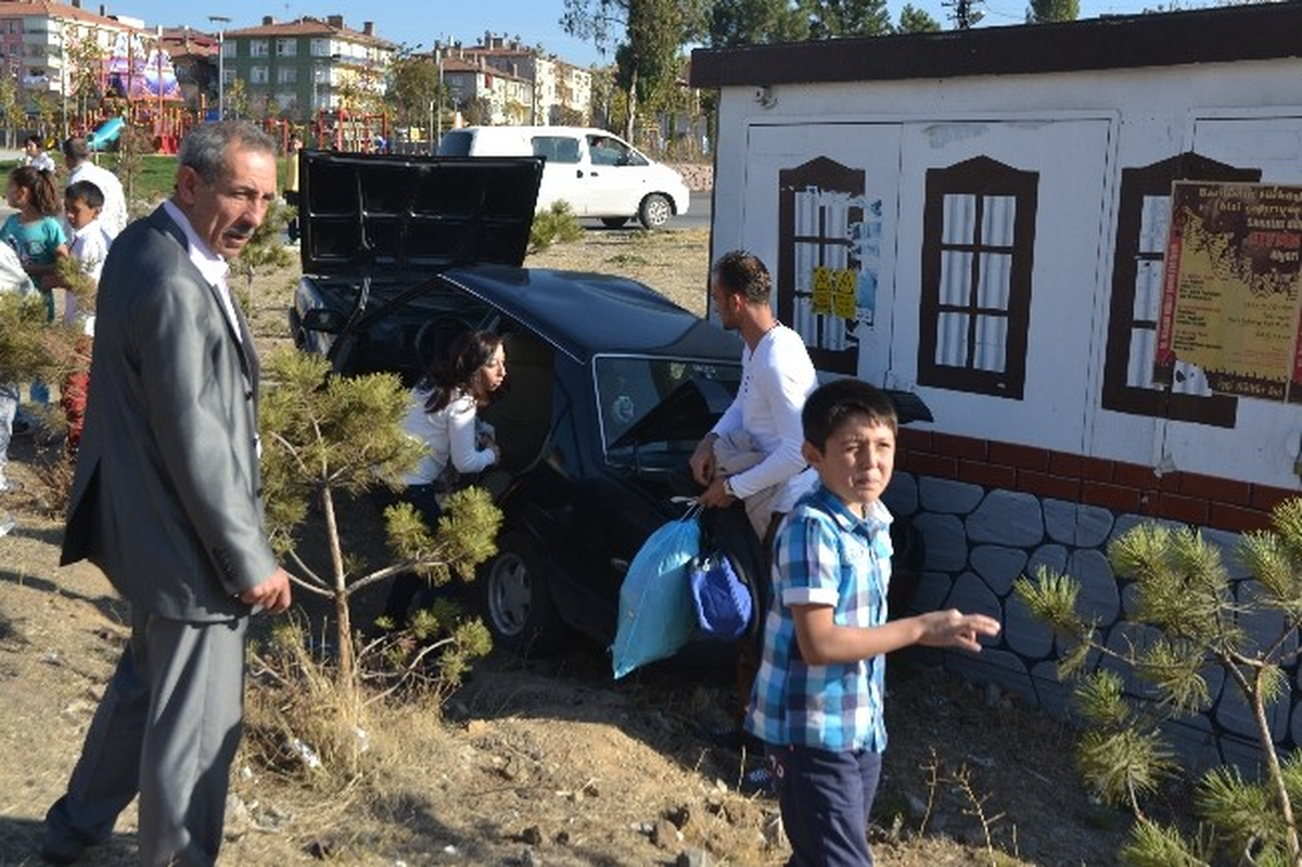 Kurban Kesiminden Dönen Ailenin Bayramı Zehir Oldu