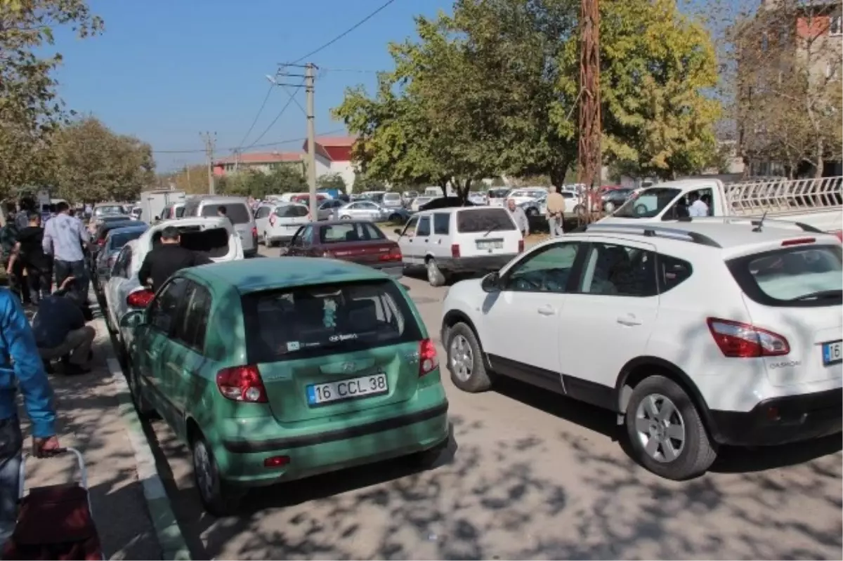 Kurbanlık Yolunda Trafik Çilesi