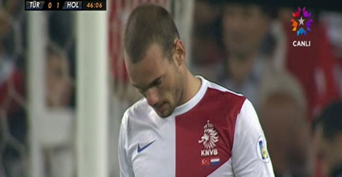 Kuyt Verdi, Sneijder Attı