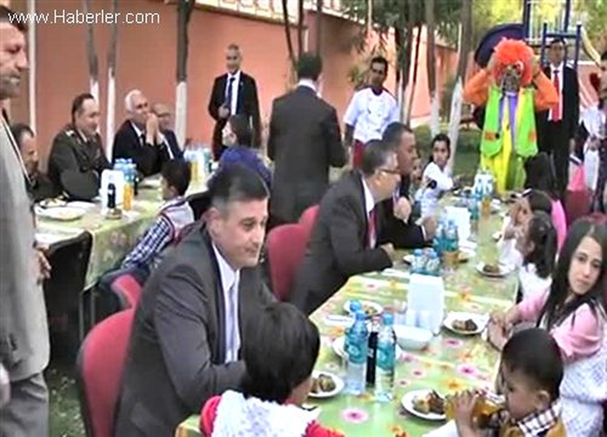 Maliye Bakanı Şimşek\'in bayram ziyaretleri (2)