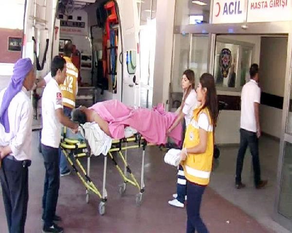Suruç\'ta Kuzenlerin Tabancalı Kavgası: 2 Yaralı