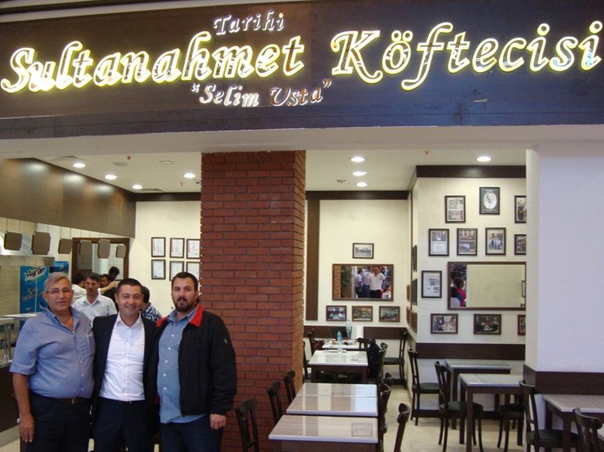 Tarihi Sultanahmet Köftecisi Şanlıurfa'da