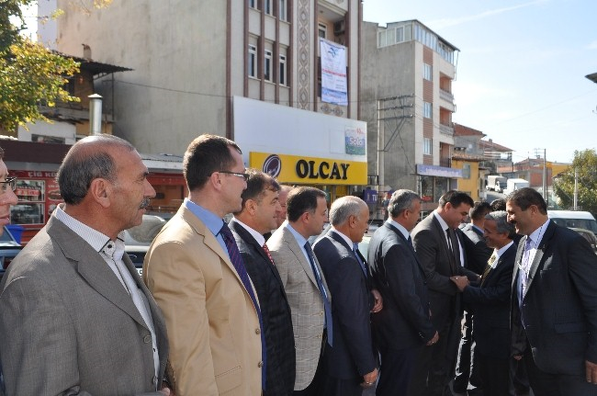 AK Parti Manisa Milletvekili Yurttaş Demirci\'de Bayramlaşma Programına Katıldı