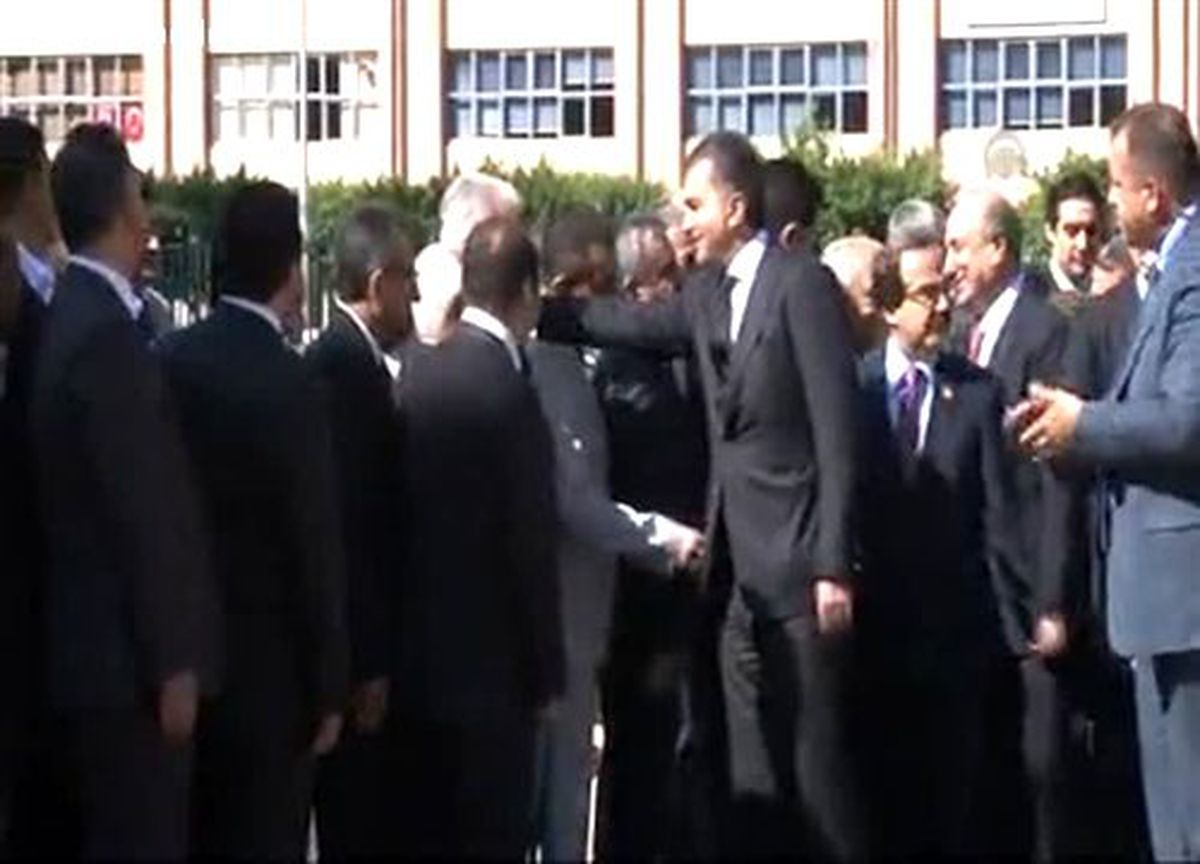 Bakan Çelik: "Memleketimizdeki huzurun değerini bilelim"