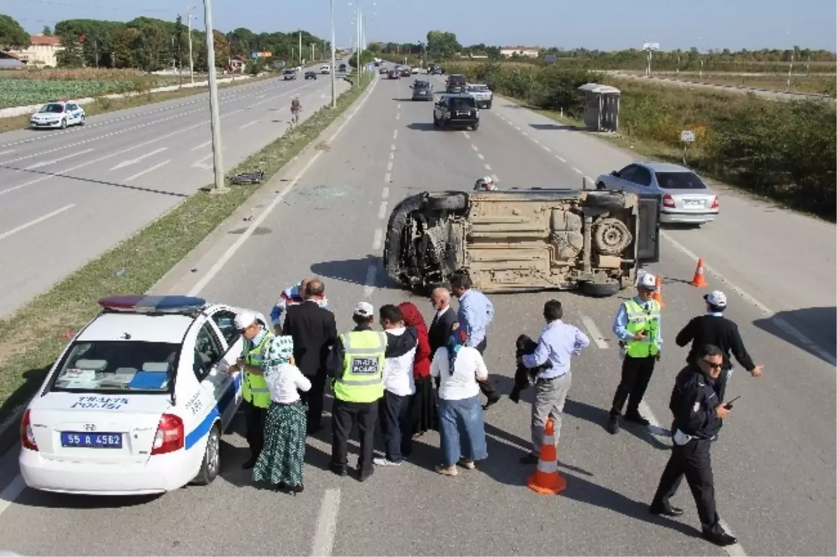 Gelin Almaya Giden Otomobil Kaza Yaptı: 4 Yaralı