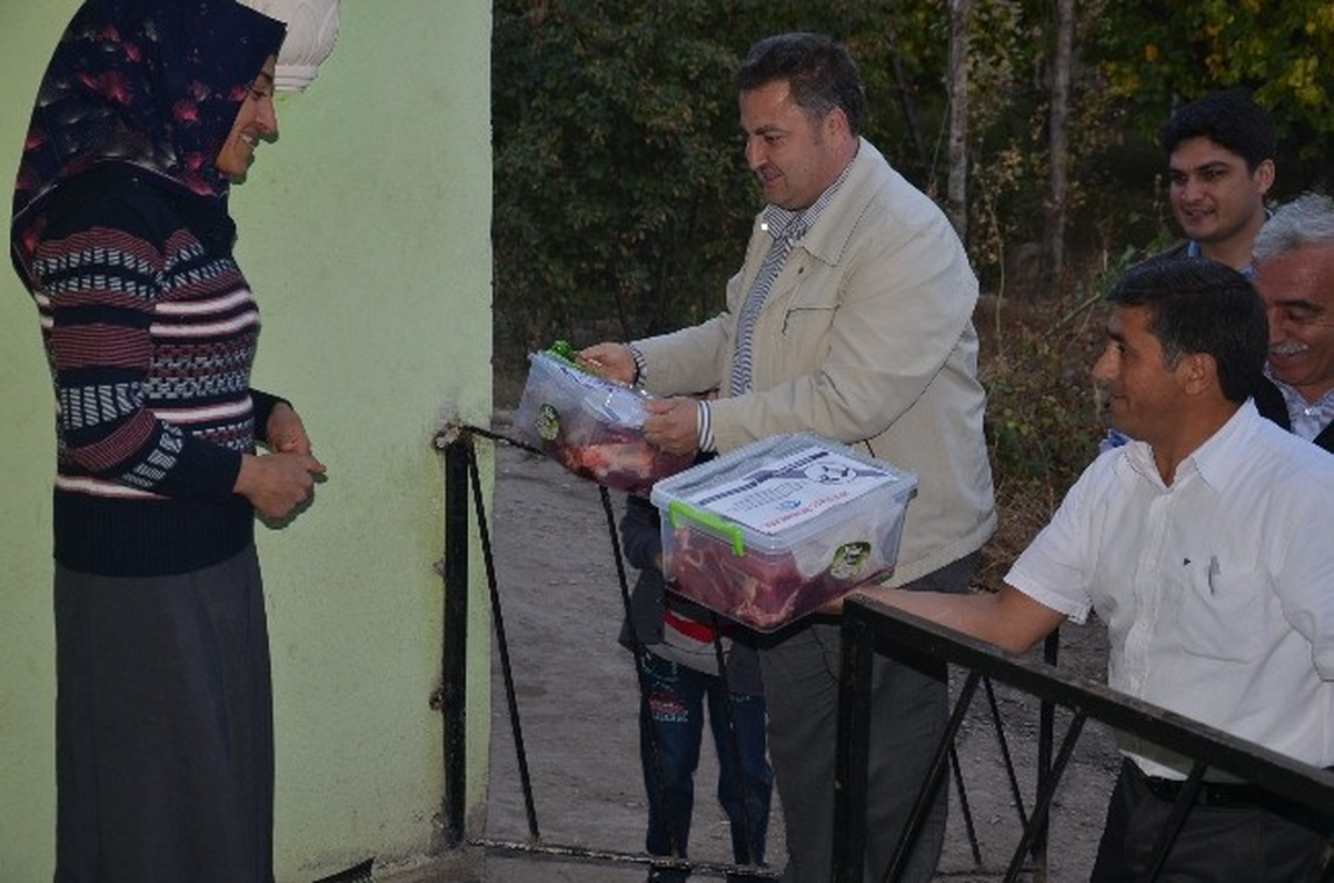Iğdır\'da 3 Bin Aileye Kurban Eti Yardımı