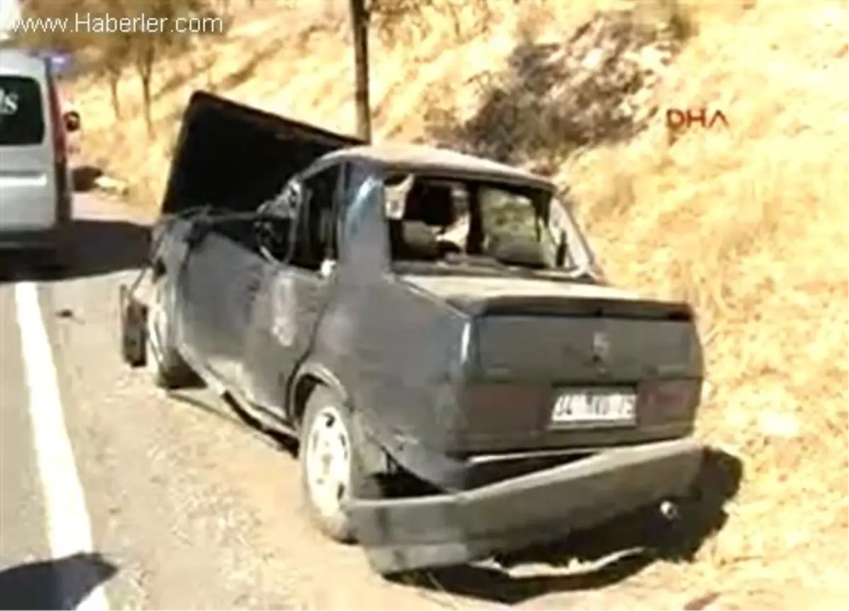 Ereğli\'de Otomobil Takla Attı: 5 Yaralı