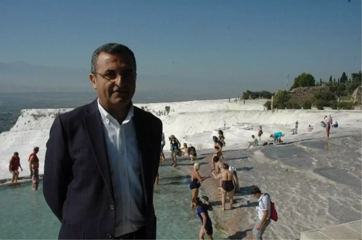 Pamukkale\'ye Ziyaretçi Akını