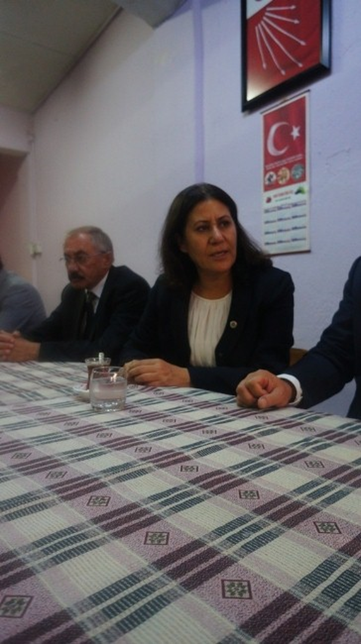 Sarıgöl\'de Partilerde Bayramlaşma