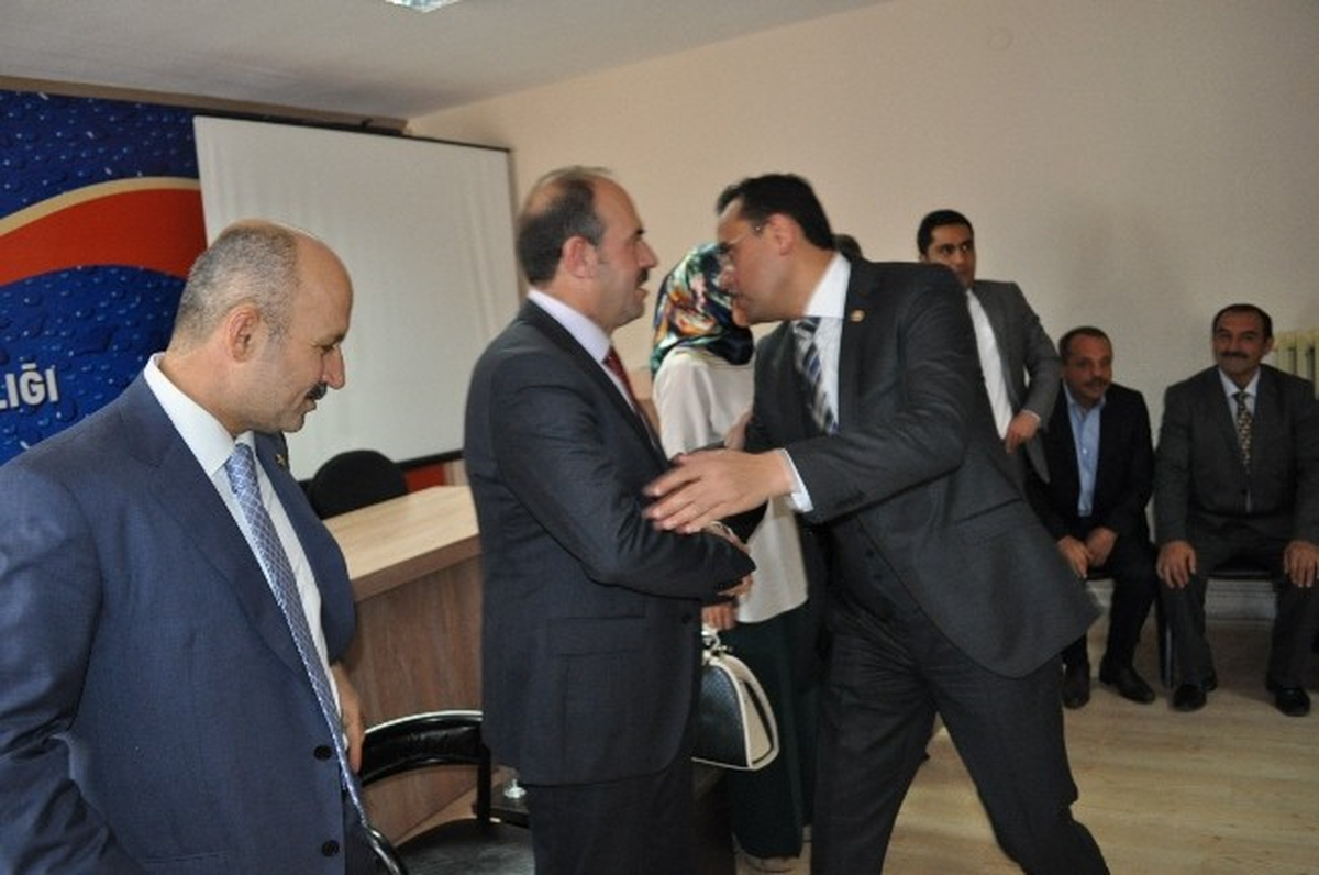 AK Parti\'de Bayramlaşma