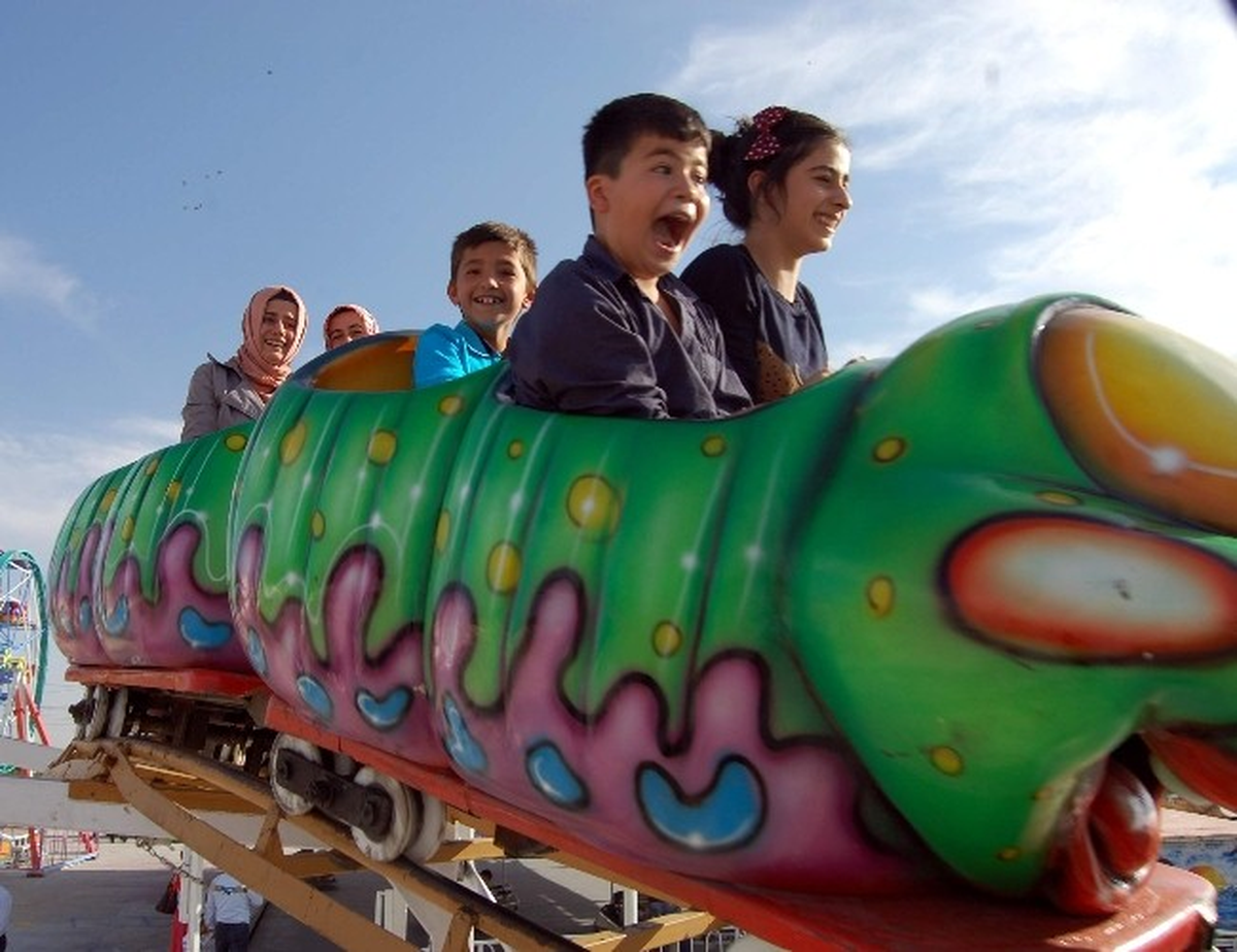 Bayramın 3\'üncü Gününde Lunaparklar Dolup Taştı