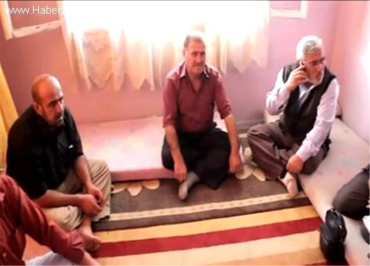 Bir evde kalan 33 Suriyeliye bayram ziyareti
