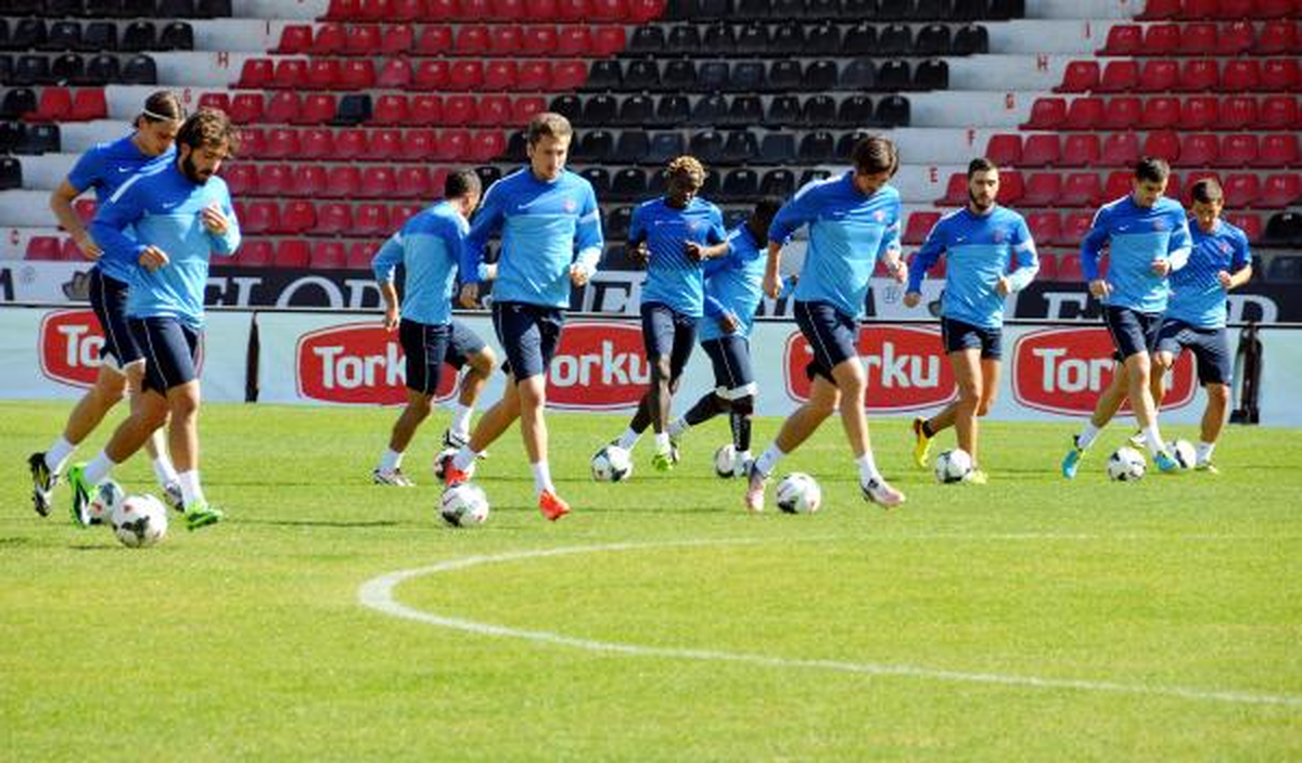 Bülent Uygun: Türk Futbolu Tepeden, Tırnağa Yenilenmeli