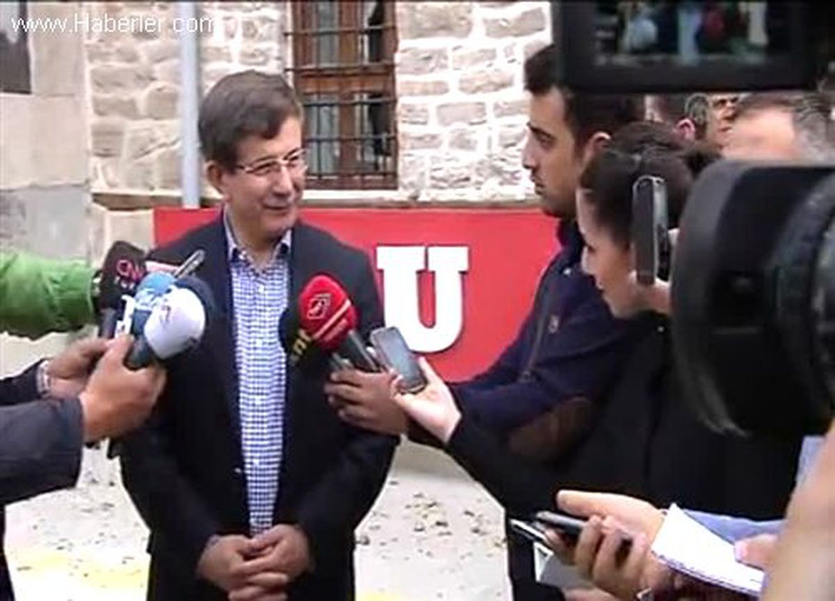Davutoğlu, gazetecilerin sorularını yanıtladı (2)